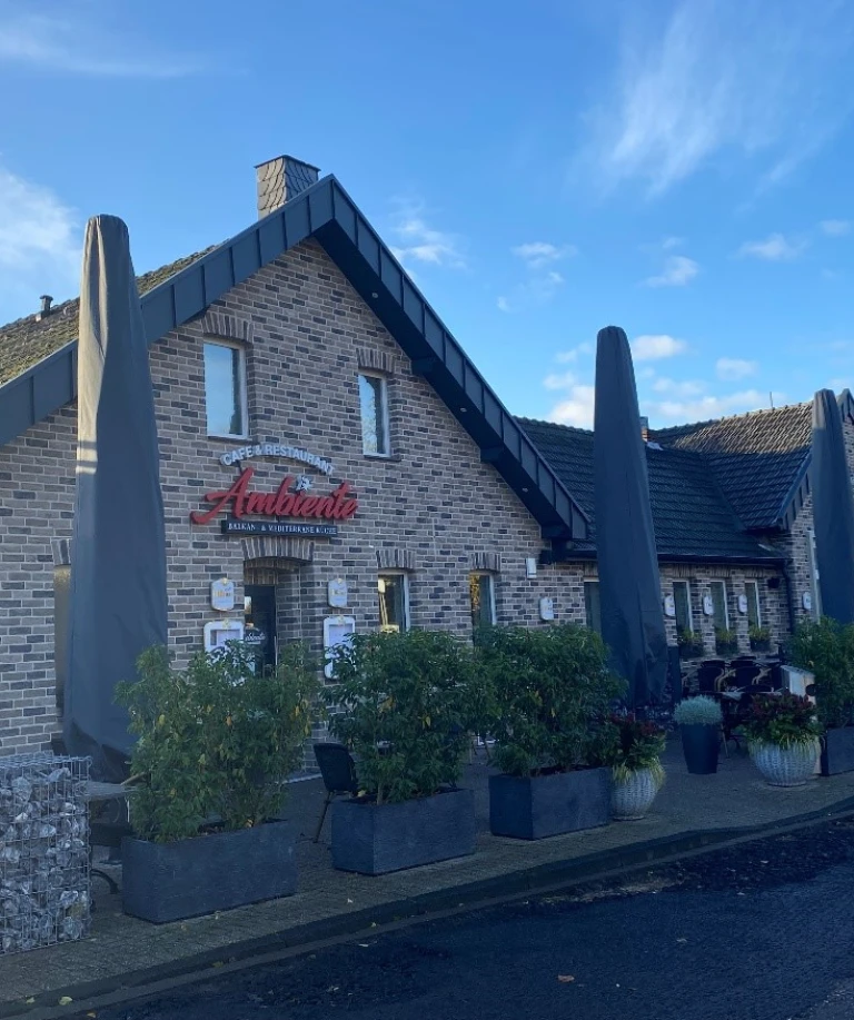 Das Cafe & Restaurant Ambiente in Niederkrüchten, ein beliebtes Ausflugs- und Speiserestaurant, idyllisch gelegen an der Zwei-Seen Runde im Landkreis Viersen.