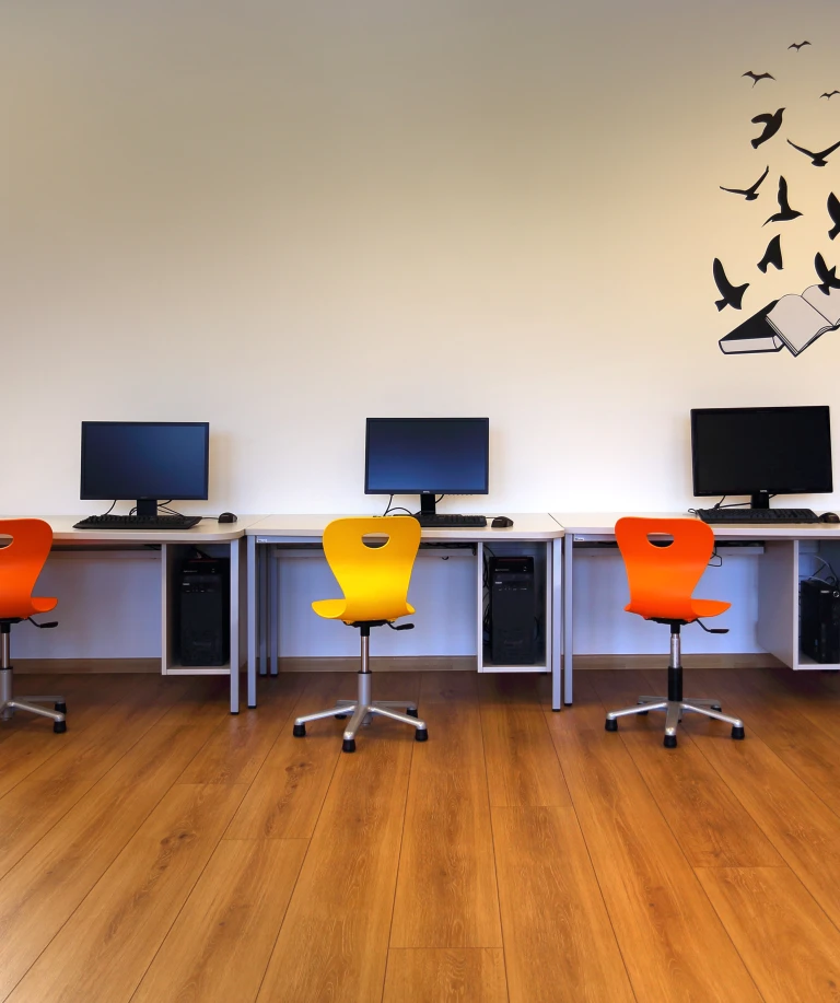 There’s no lack of modern technology. The kids are introduced to the digital world in the well-equipped computer room