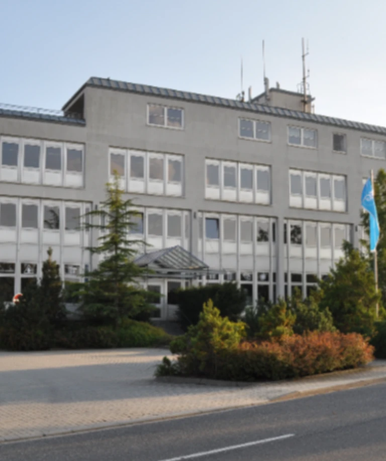 ZEG Zentraleinkauf Holz + Kunststoff eG