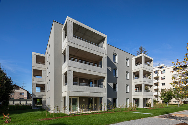 Boligkompleks med to bygningskoncepter