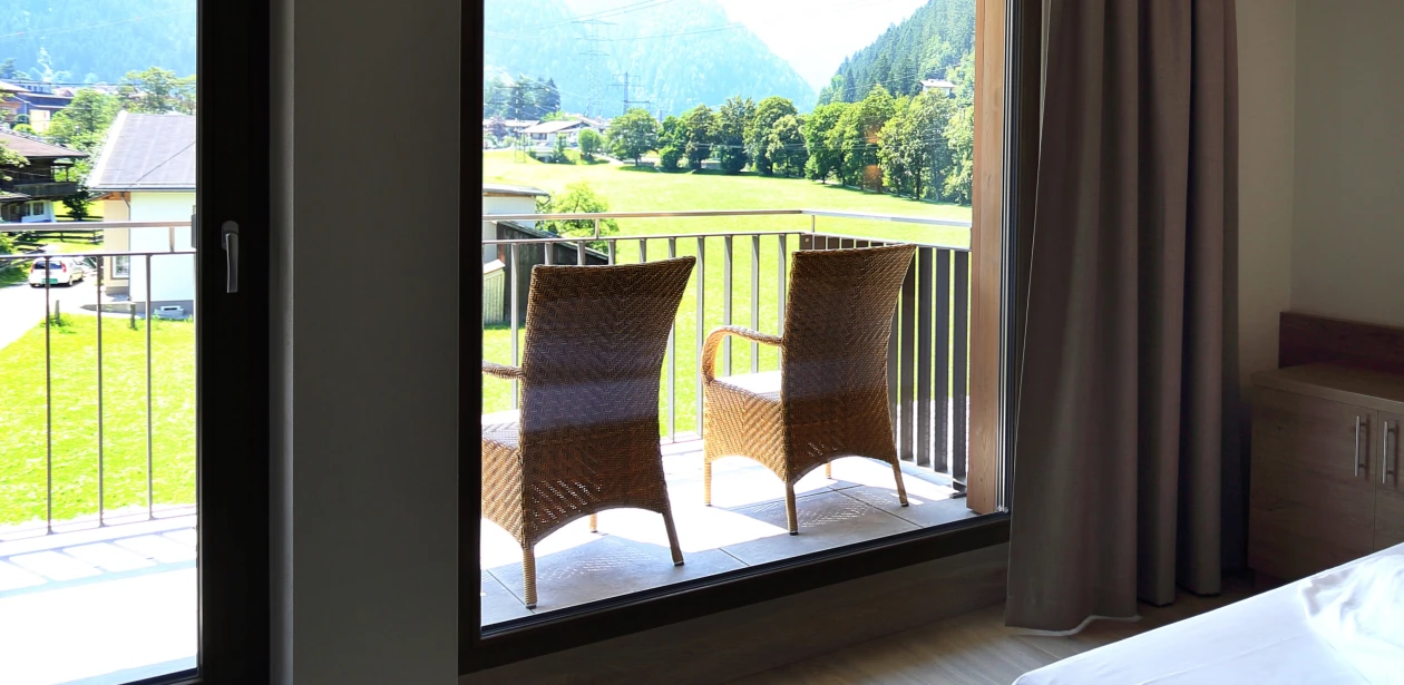 Ein grandioser Ausblick auf die Zillertaler Landschaft – für Gäste und Mitarbeiter ein täglicher Genuss