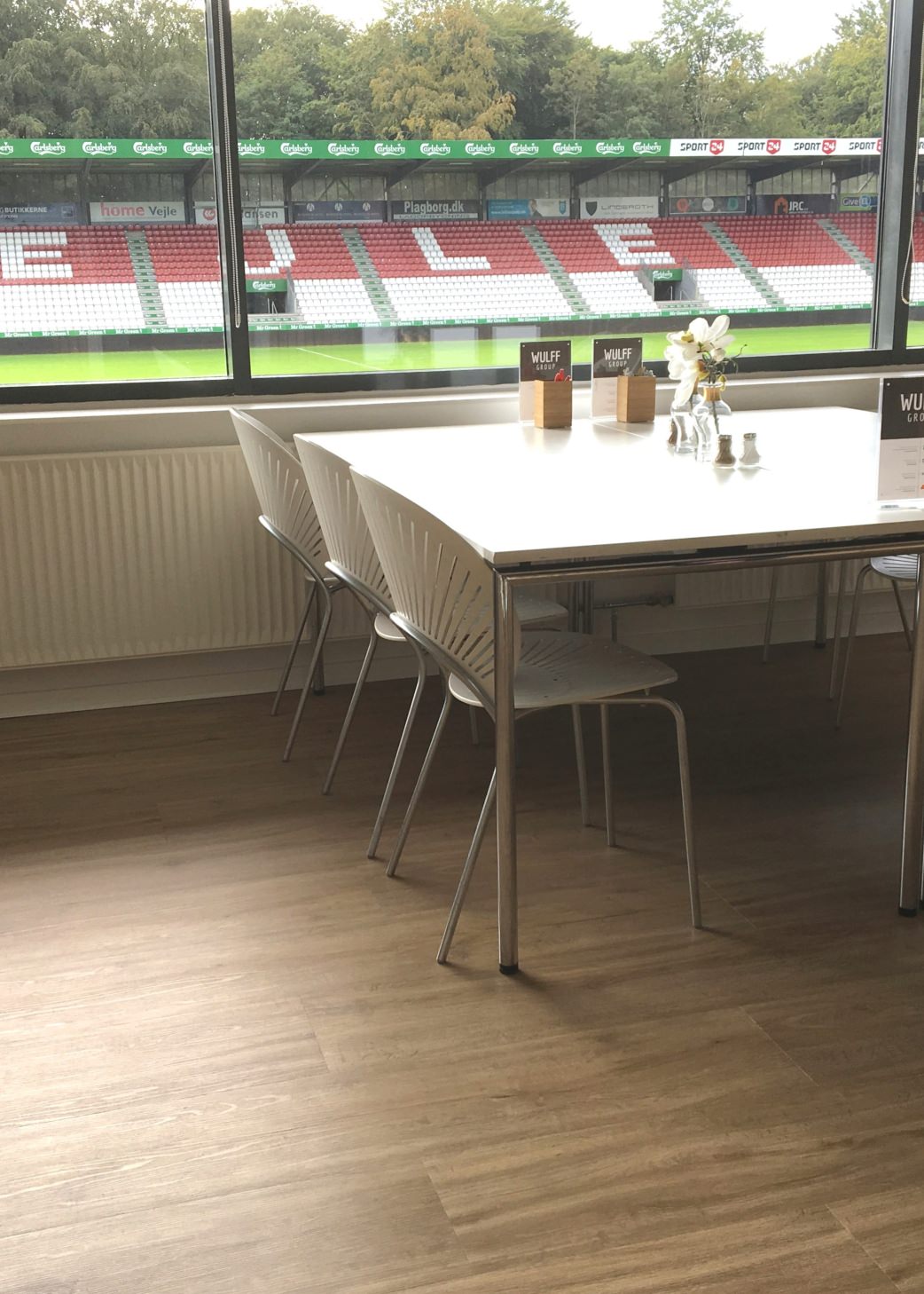 Schöne Aussichten: bei jedem Wetter einen guten Platz in der Lounge des Stadions