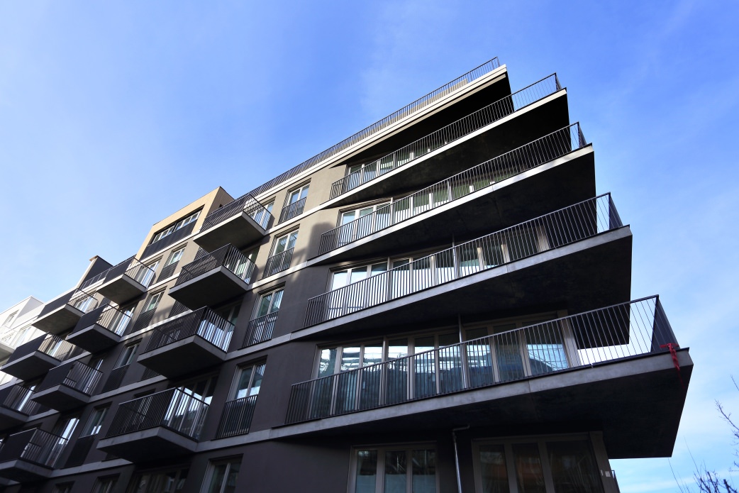 Ni huse med ni forskellige facader – boligkomplekset 'nio' i Berlin imponerer fra ethvert perspektiv